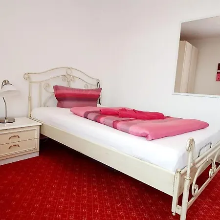 Hotel-pension Haus Hubertus 4*