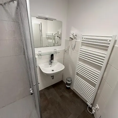 Hotel-pension Haus Hubertus 4*